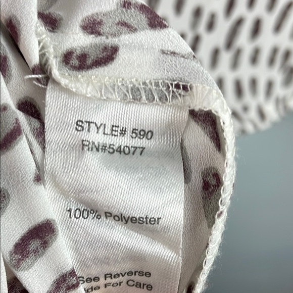 Cabi Animal Print Faux Wrap Long Sleeve Blouse Size S - Picture 7 of 8